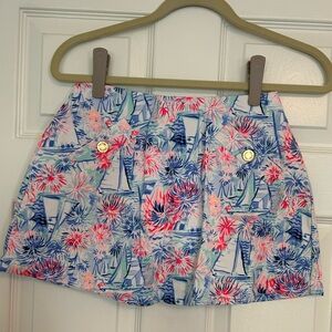 Lily Pulitzer cotton skirt with built in shorts.  Like new.
